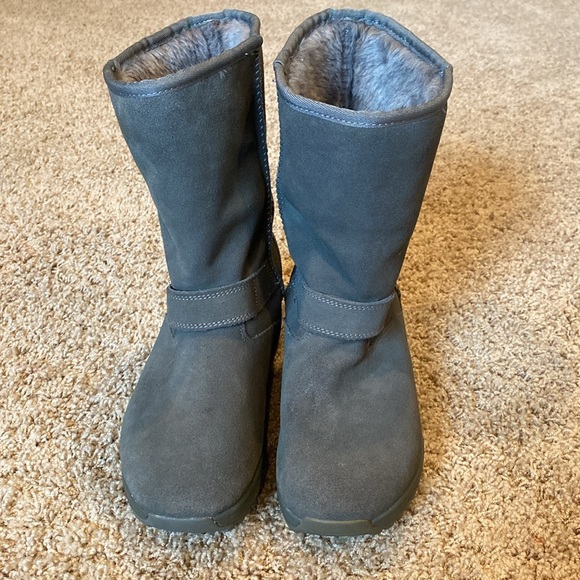 Skechers XF Bollard Wedge Shape-ups Leather Boot - Picture 2 of 16